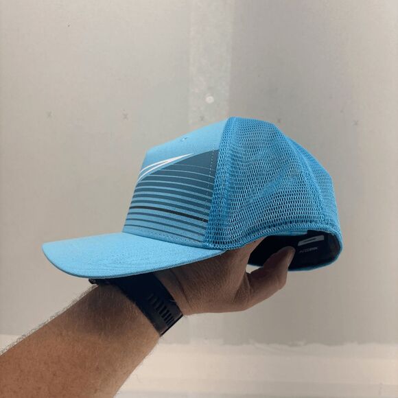 Nike Golf Size Small Flexfit Aerobill Blue Hat New with Tags - Picture 2 of 7